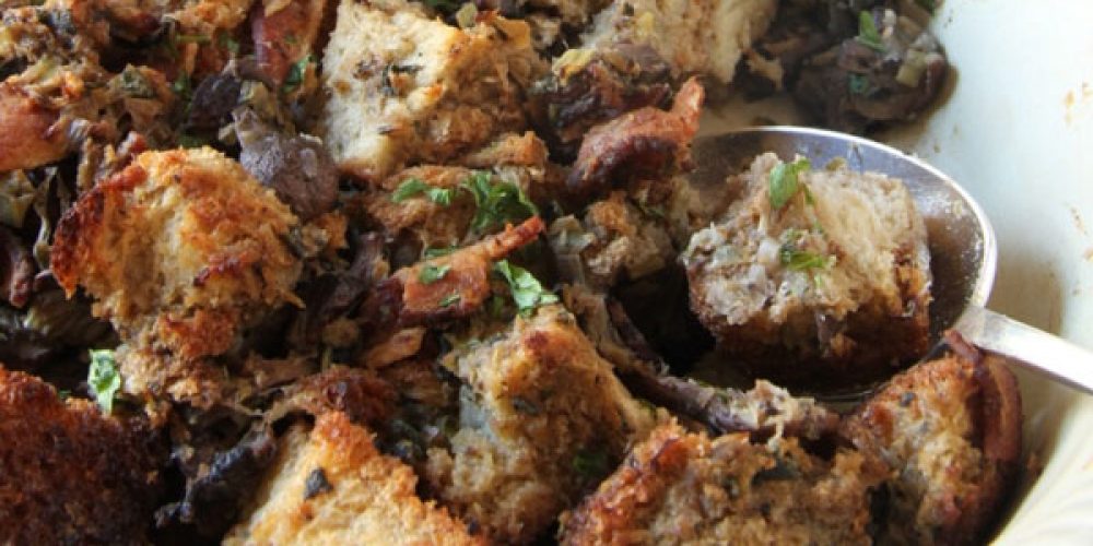 Switch up your stuffing this year with this two way stuffing with mushrooms and bacon. A delicious side for Thanksgiving that your guests will love!