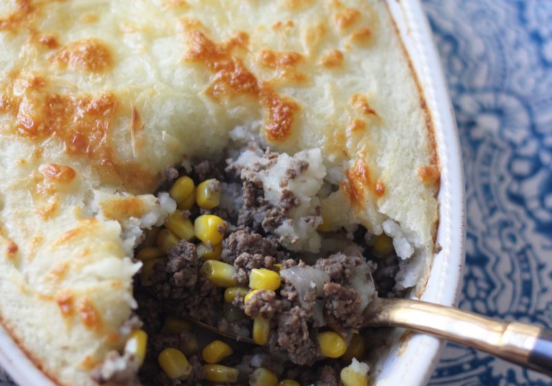 Can't decide what to make for dinner? How about the most delicious and easy to make Shepherd's Pie? Add in a big green salad and you have a crowd pleaser.