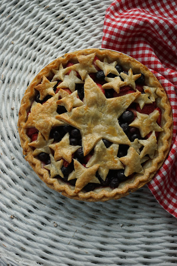 Mixed Berry Pie | Ridgely's Radar Mixed Berry Pie | Ridgely's Radar