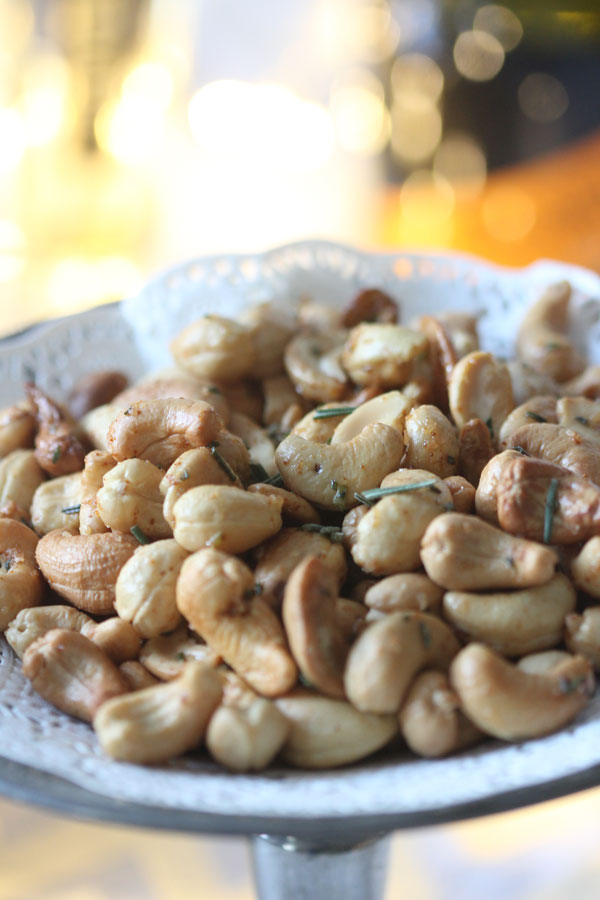 Ridgely Brode puts out dishes of these delicious Rosemary Roasted Cashews for her guests and shares the recipe on Ridgely's Radar