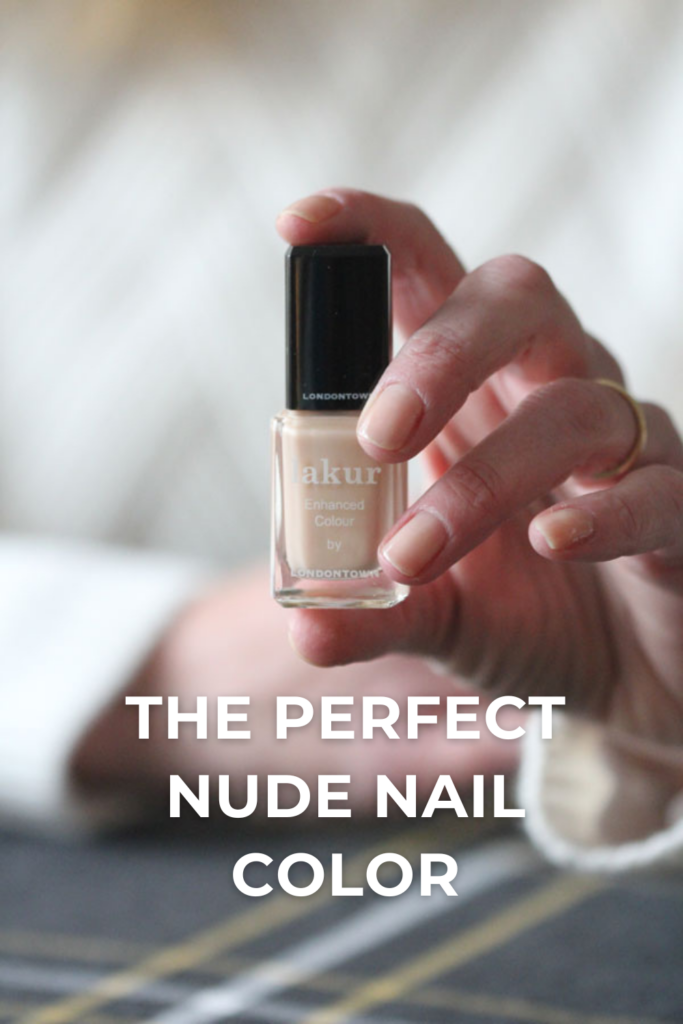Looking for the perfect clean beauty nude nail color? Lakur reinforces nail strength, durability, delivering long-lasting, high-shine wear & gel-like wear.
