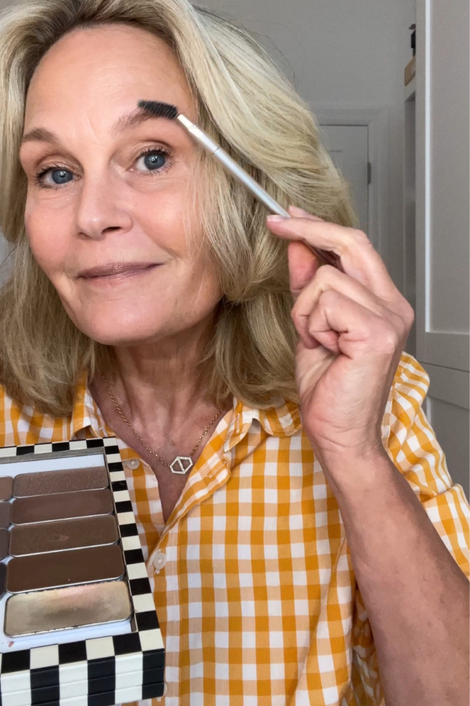 How to define your eyebrows with your contour or eyeshadow.