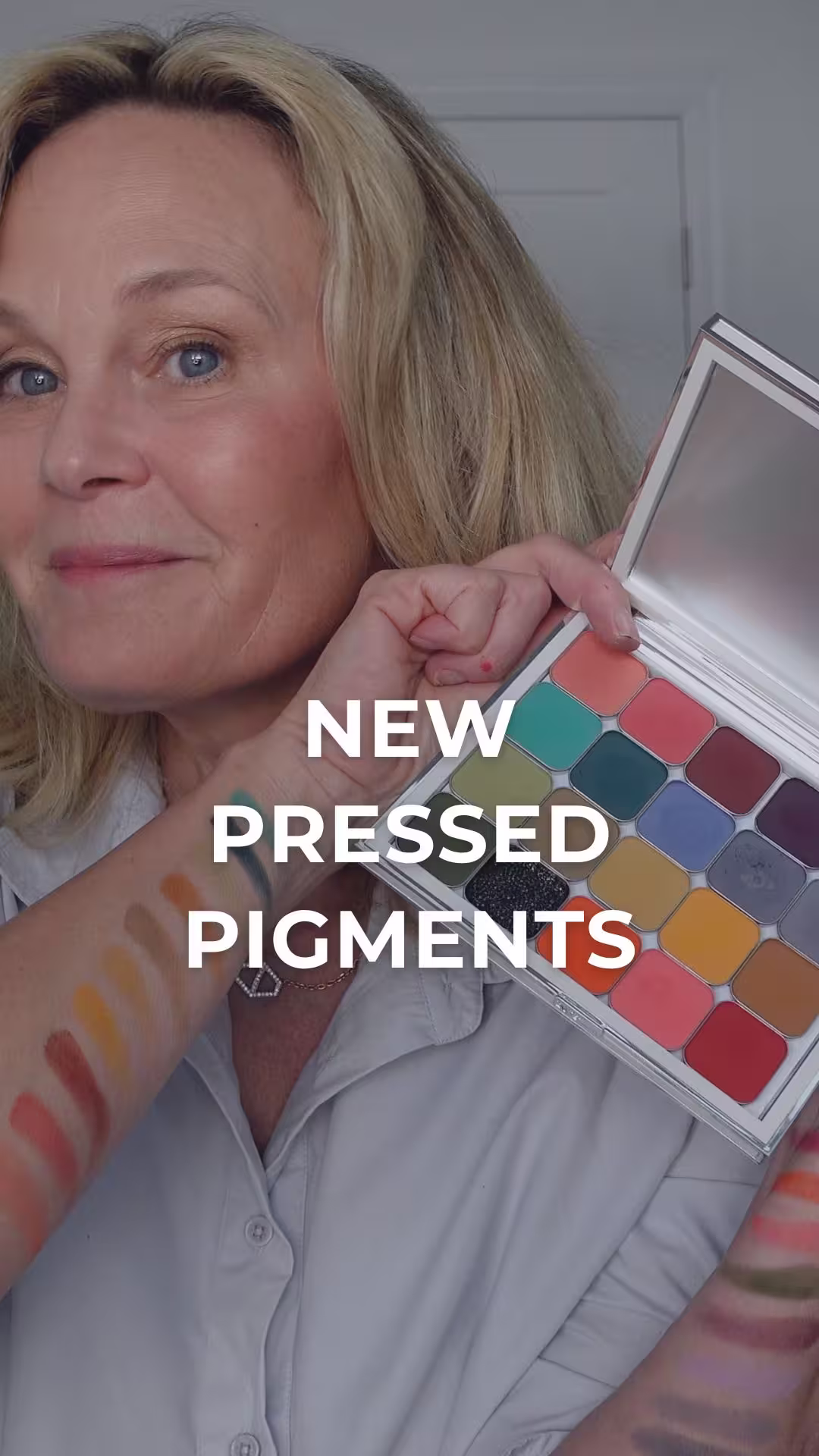 Unboxing the New Pressed Pigments from Seint Beauty